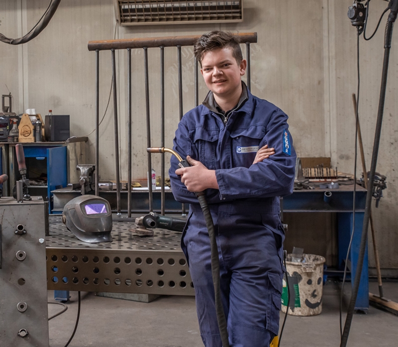 METAALTOPPER: BAS BLOK (19)