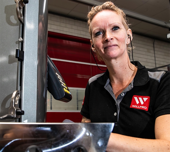 METAALTOPPER ALET VAN DER WEIDE